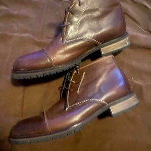 Johnston Murphy Chukka Boots - size 10 - brown